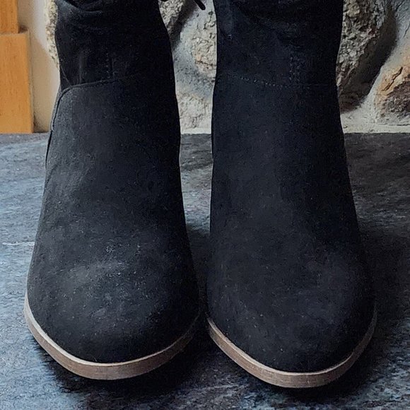 NWOT JustFab Black Suede Slouch Booties Size 7.5 - Picture 9 of 14